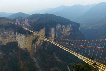 مراحل ساخت طولانی‌ترین پل شیشه‌ای جهان