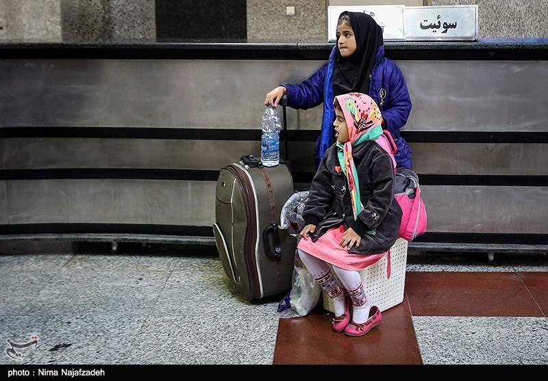 استقبال از مسافران نوروزی در ترمینال مسافربری مشهد